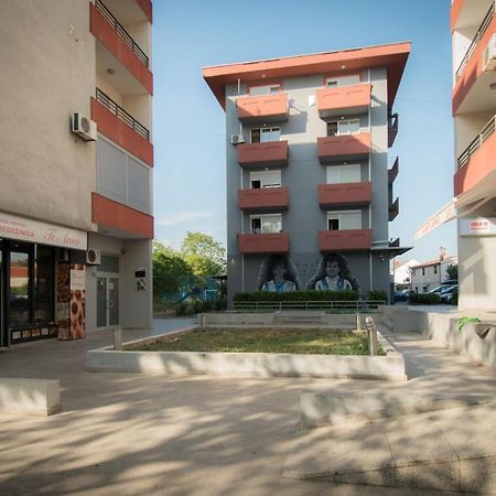 City Nest Apartment Podgorica Esterno foto