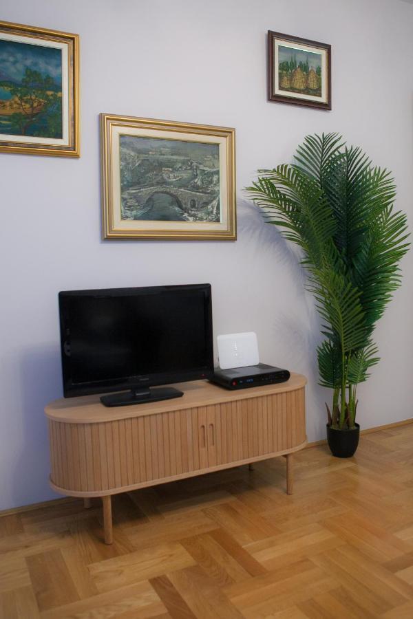 City Nest Apartment Podgorica Esterno foto