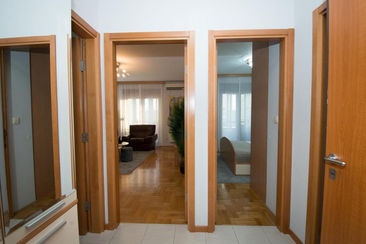 City Nest Apartment Podgorica Esterno foto