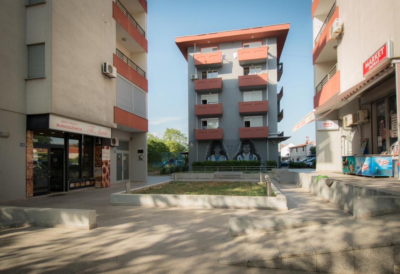 City Nest Apartment Podgorica Esterno foto